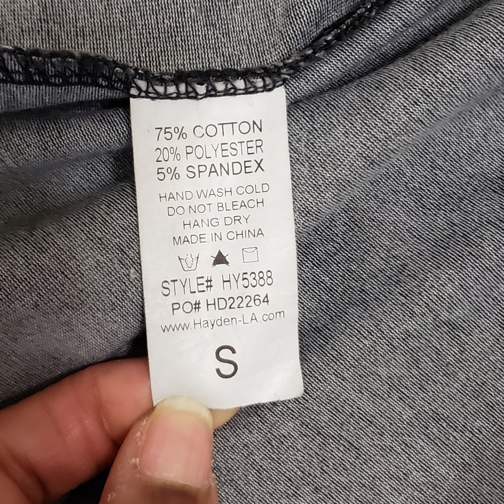 Hayden Smiley Face Print Washed Gray Long Sleeve Knit Top Sweatshirt Small - Picture 8 of 10